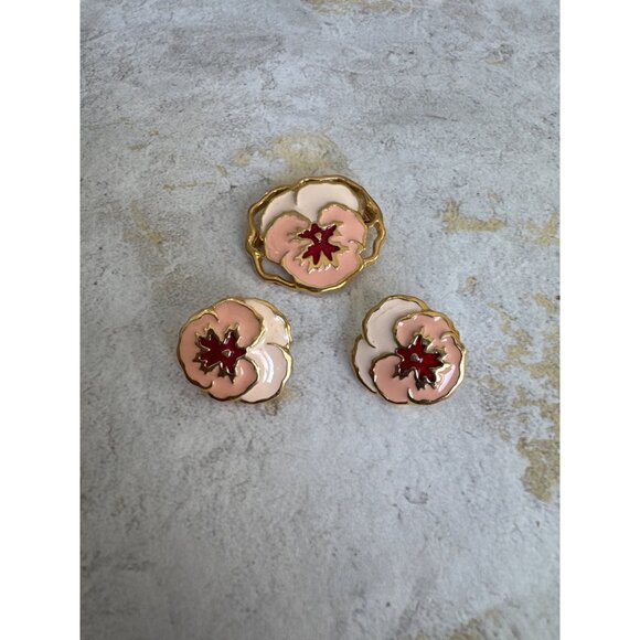 Vintage Avon Pink Pansy Enamel Flower Set with Brooch and Clip on Earrings - Picture 1 of 4